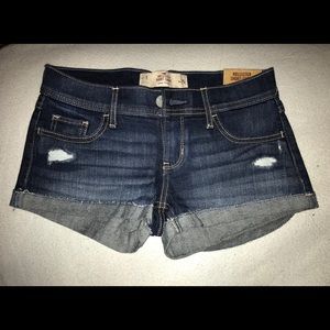 Hollister Mini Short